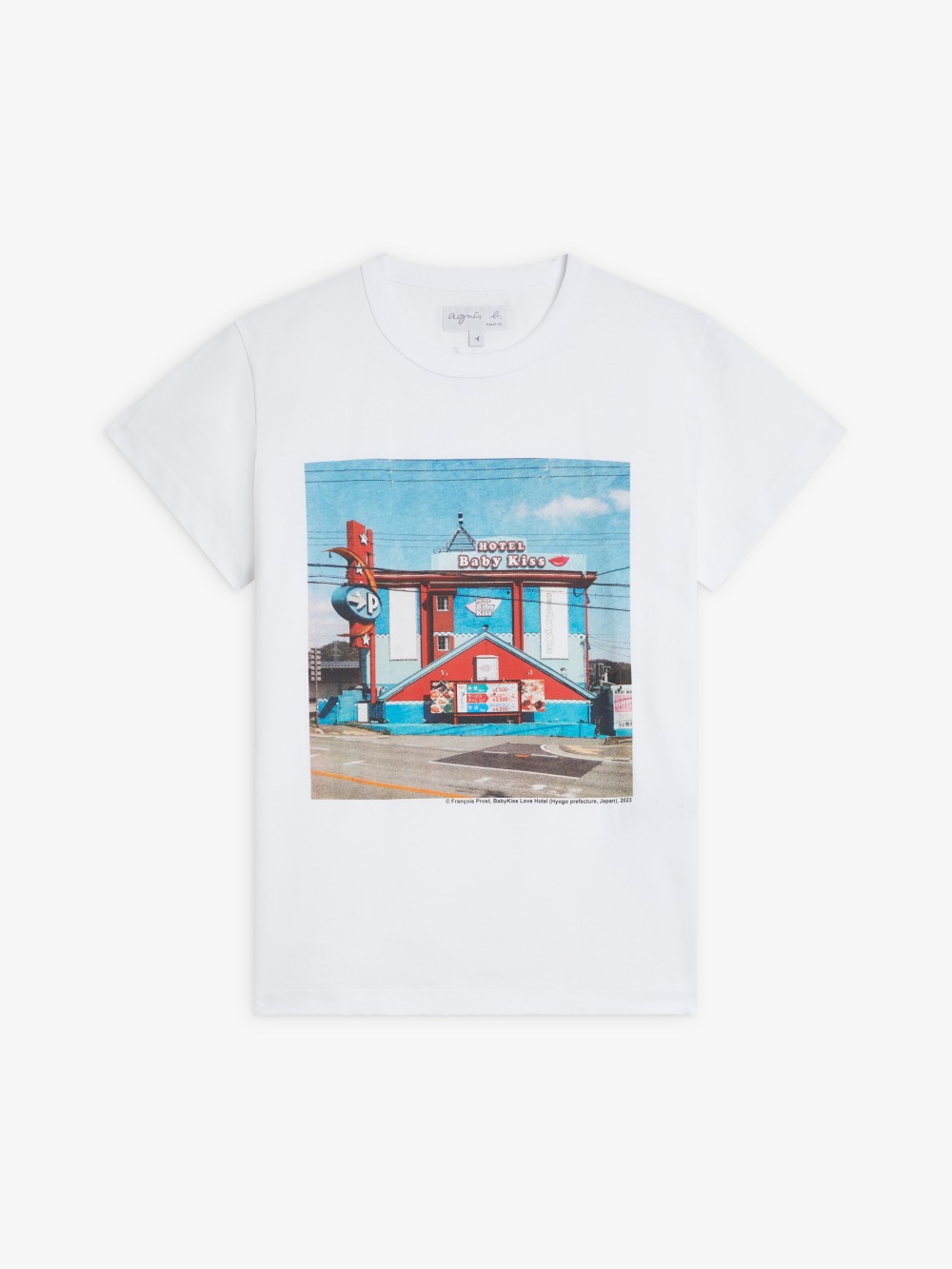 agnès b. 50 週年！攜 17 位藝術家打造 Artist Tee Exhibition！