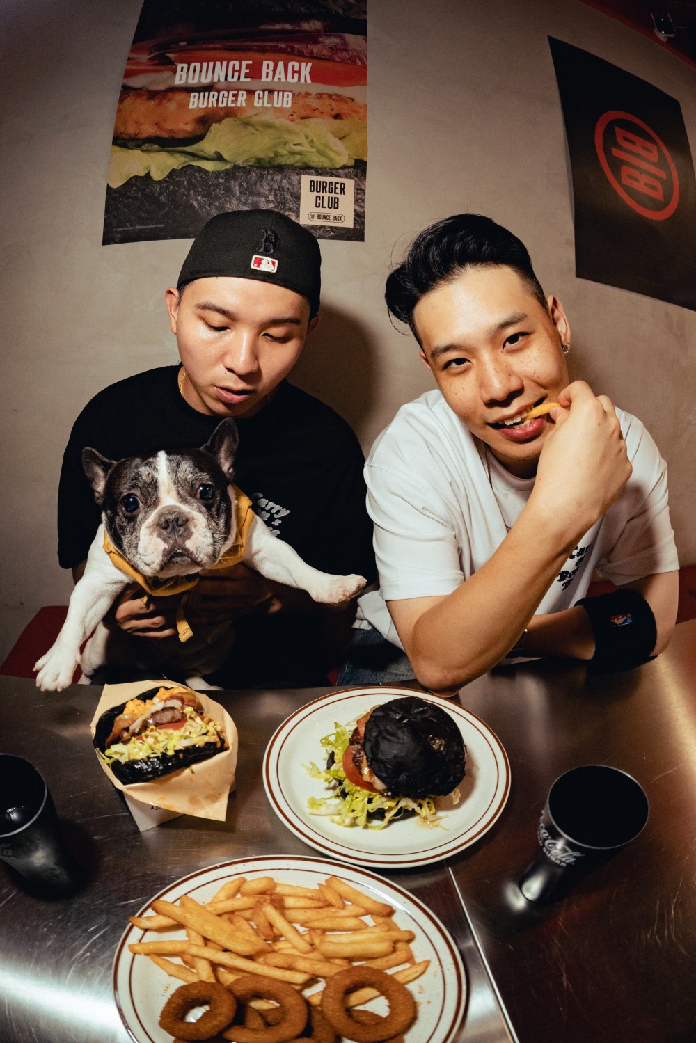 當街頭品牌遇上罪惡系黑色漢堡！CARRYON x BOUNCE BACK 重磅推出聯名企劃！