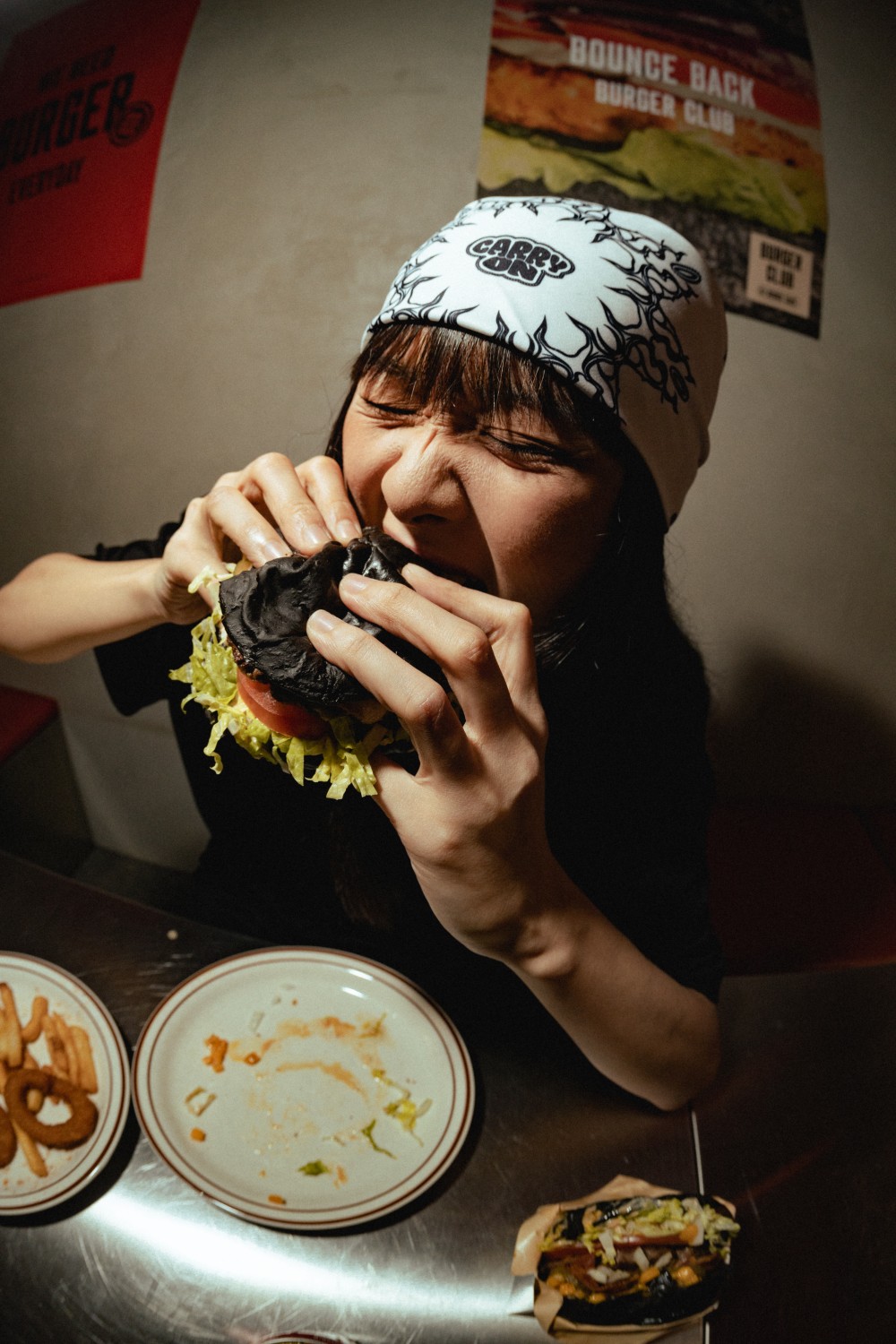 當街頭品牌遇上罪惡系黑色漢堡！CARRYON x BOUNCE BACK 重磅推出聯名企劃！