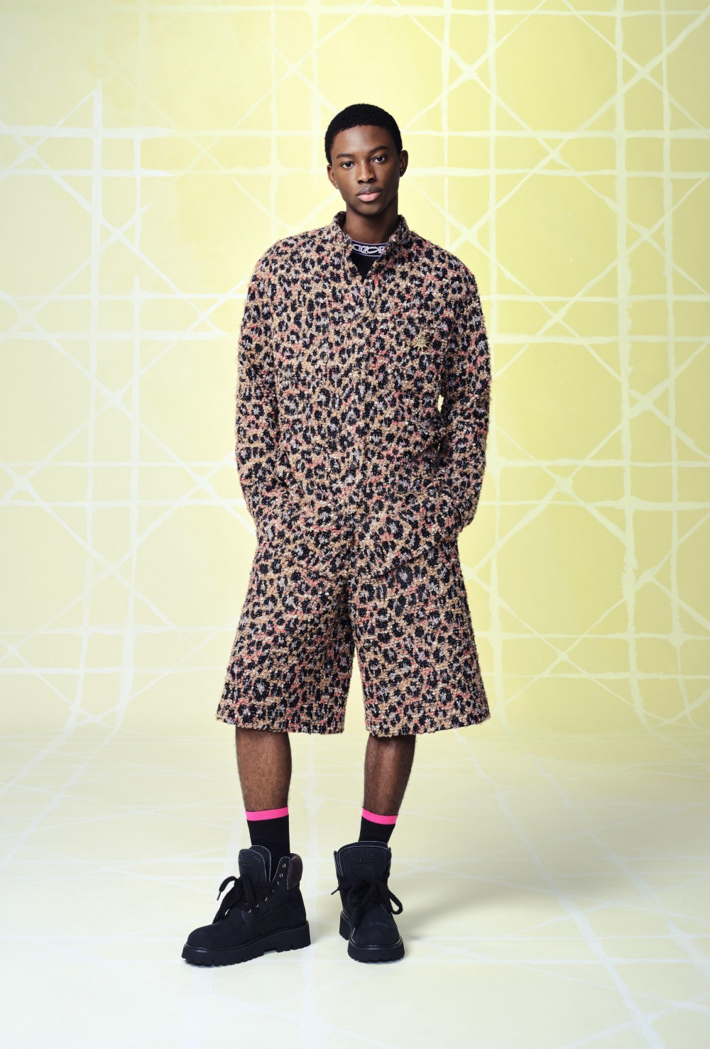 周董搶先身上！Dior 與 F1 車神 Lewis Hamilton 聯名系列釋出！