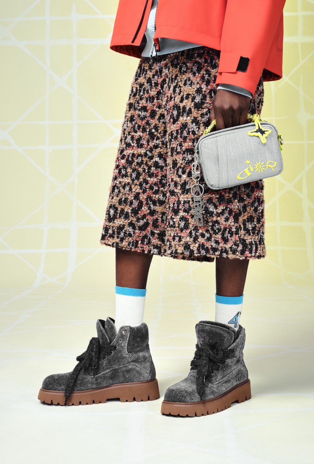 周董搶先身上！Dior 與 F1 車神 Lewis Hamilton 聯名系列釋出！