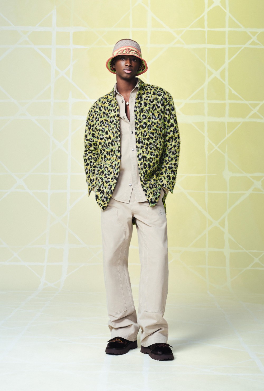 周董搶先身上！Dior 與 F1 車神 Lewis Hamilton 聯名系列釋出！