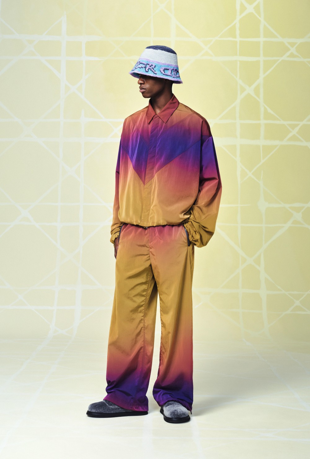 周董搶先身上！Dior 與 F1 車神 Lewis Hamilton 聯名系列釋出！