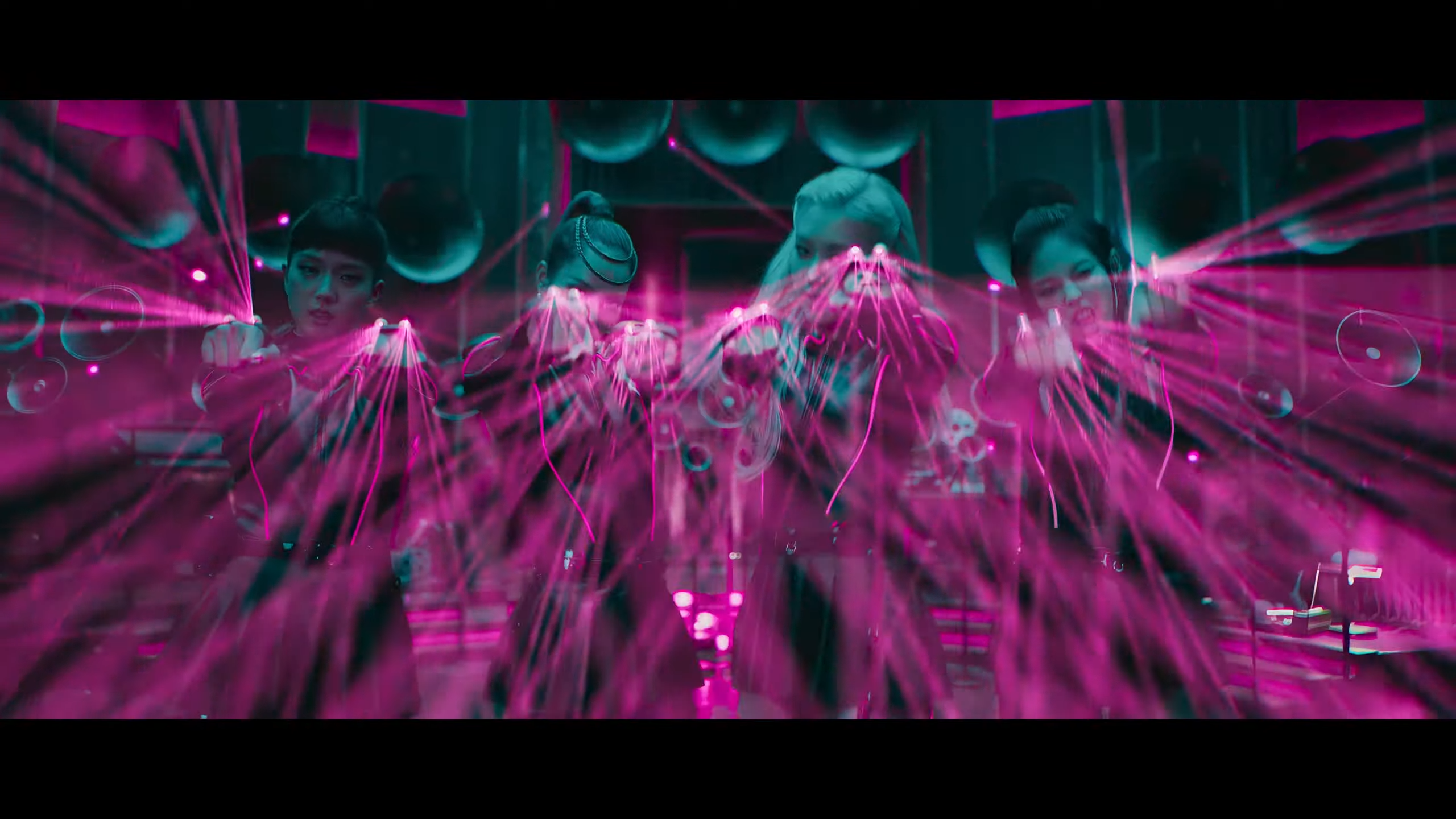 BLACKPINK 正式回歸！睽違近三年全新單曲〈JUMP〉MV 公開！