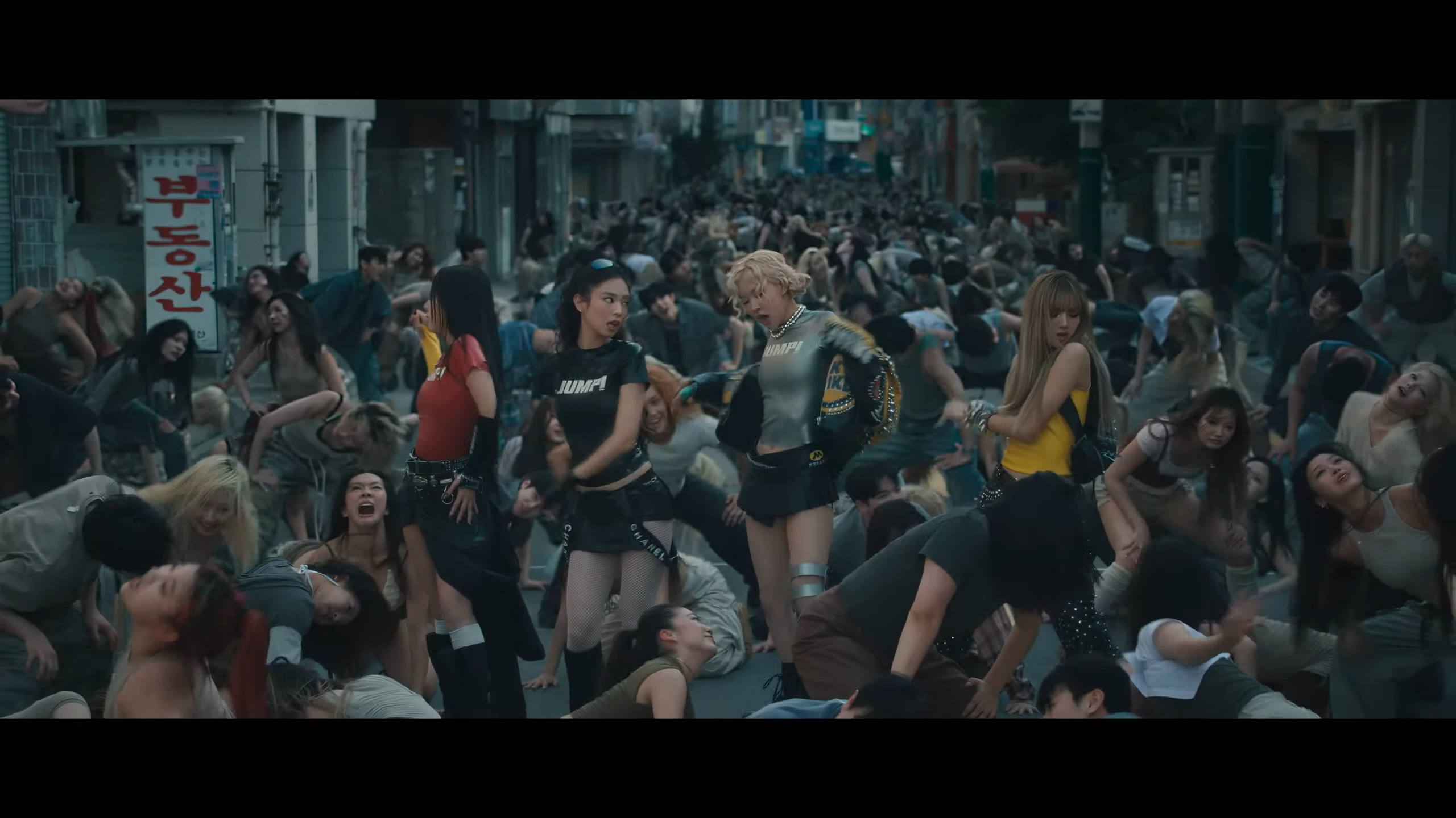 BLACKPINK 正式回歸！睽違近三年全新單曲〈JUMP〉MV 公開！