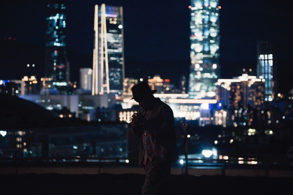 張震嶽睽違 20 年推出全新專輯《跟著感覺走》！原為潘瑋柏寫歌 如今成最私密主打！