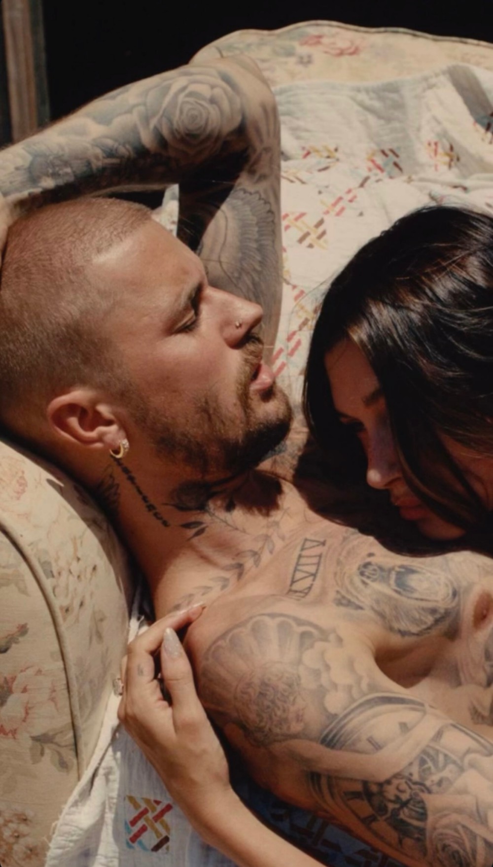 幸福來得太突然！Justin Bieber 閃電釋出新專輯《SWAG》！超溫馨全家照釋出！