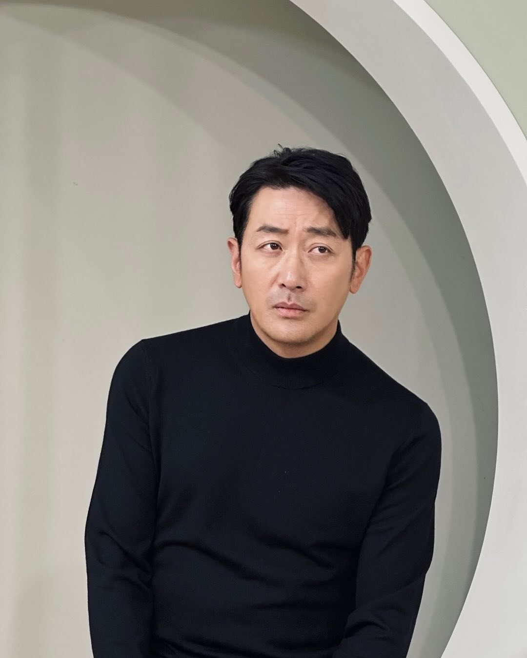 粉絲問「姓崔要取什麼名字好？」《與神同行》影帝竟回：催情藥　網掀眾怒