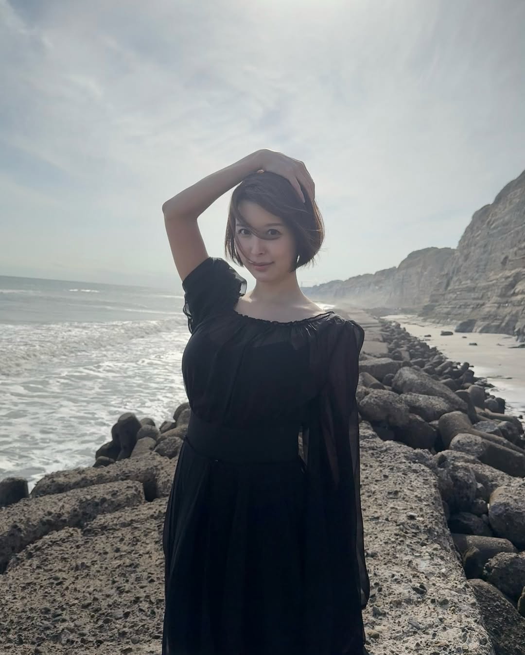 曾跟松本潤爆三角戀！人氣女優葵司傳將引退，推「最後寫真展」藏玄機！