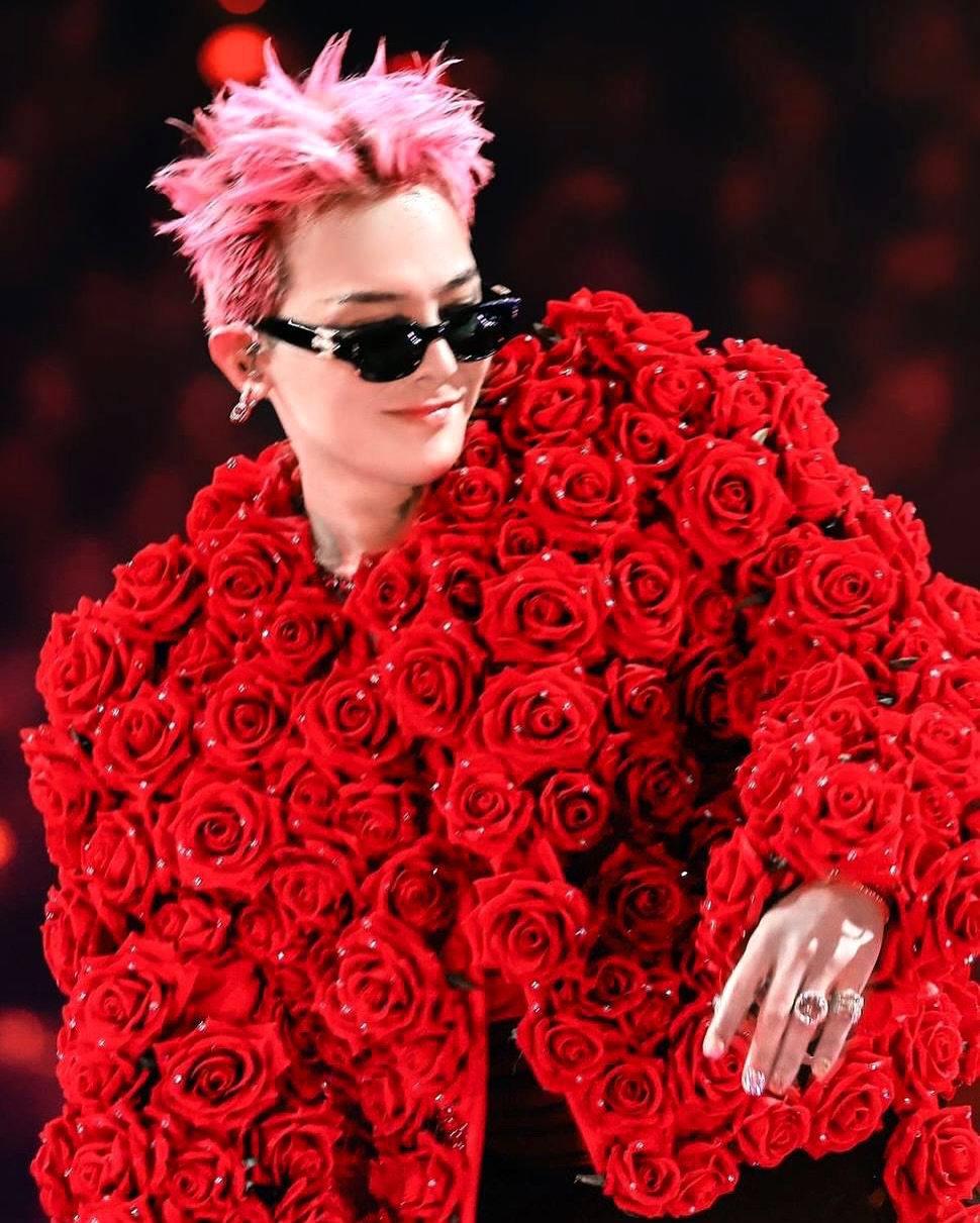 盤點 GD 權志龍刺青圖騰：把幸運數字「8」刺成「八龍珠」、展翅天使圖案原型是經紀人？