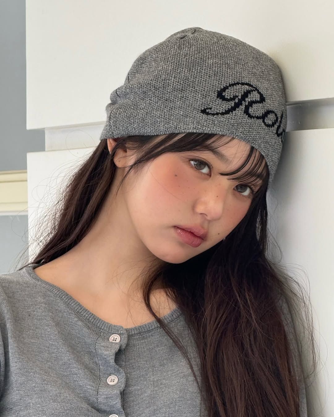 張員瑛開球服裝惹議！平口緊身裝「下半身還短到露底褲」粉絲一看快氣炸