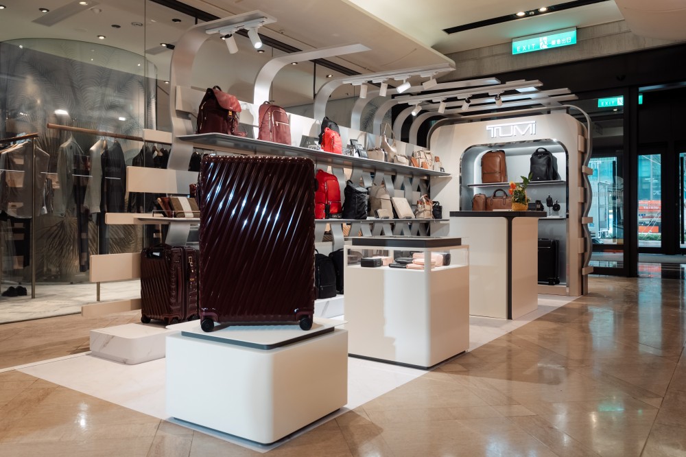 TUMI 50 週年概念店登台！更推父親節三重專屬好禮！
