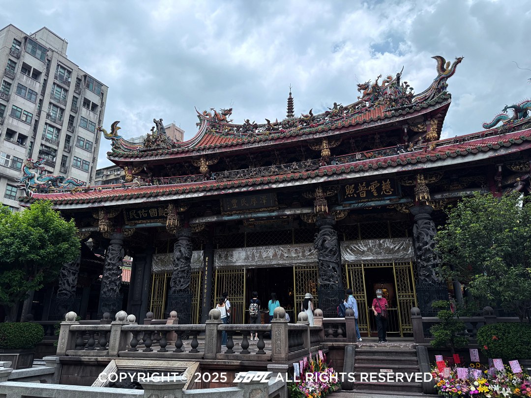 台灣感性必拍景點推薦:艋舺龍山寺 #대만감성