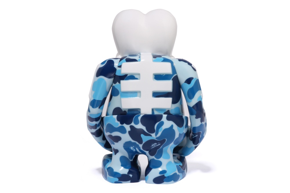 BAPE® x BOUNTY HUNTER 迷彩 SKULL-KUN 公仔即將限量開賣