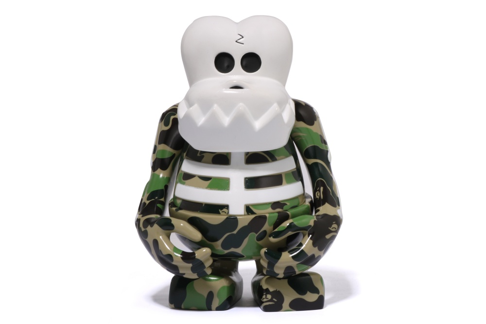 BAPE® x BOUNTY HUNTER 迷彩 SKULL-KUN 公仔即將限量開賣