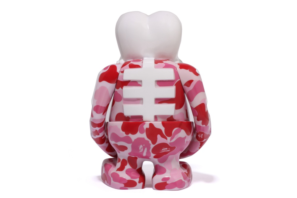 BAPE® x BOUNTY HUNTER 迷彩 SKULL-KUN 公仔即將限量開賣