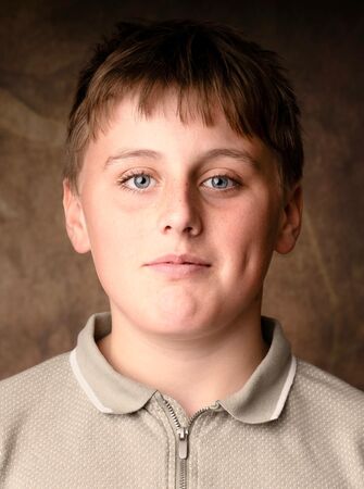 《哈利波特》影集版正式開拍了！最新開鏡照曝光「巫師小哈利」萌樣亮相　上映日期跟著宣布！