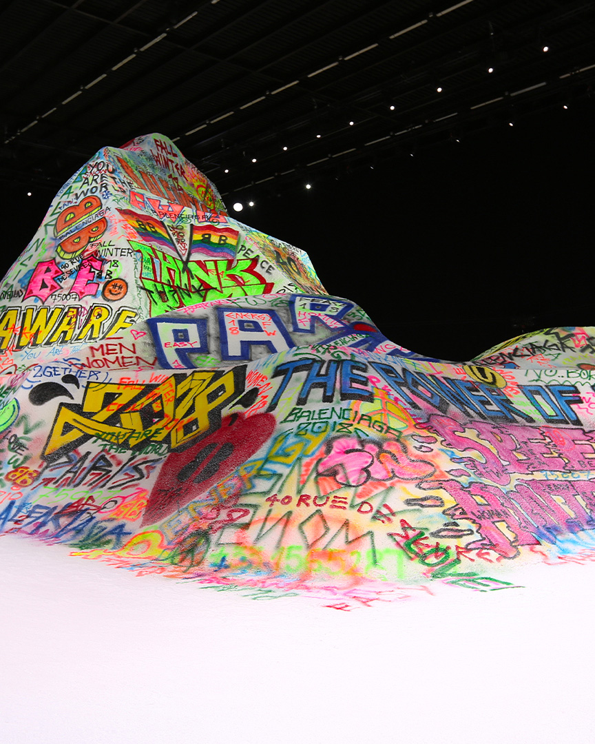 最後一舞即將登場！細數 10 個 Demna 在 Balenciaga 打造的經典之作！你追過幾個？