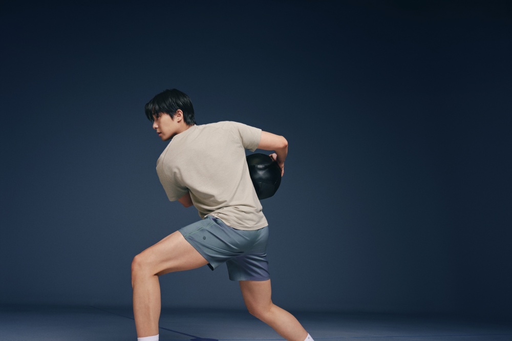 lululemon 攜手大使朴敘俊推出全新品牌形象「Stretch Your Limits 突破身心界限」