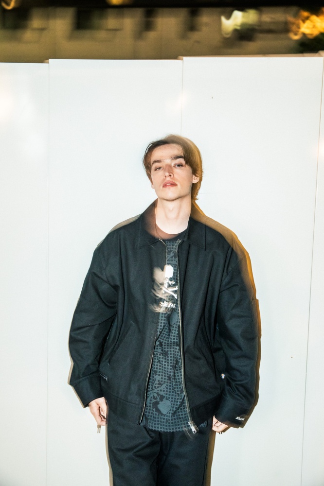 Dickies x mastermind JAPAN 全新聯名系列限量登場，引爆最奢華的暗黑工裝風格！