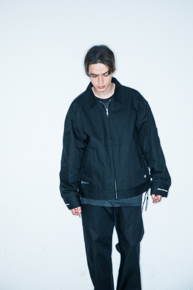 Dickies x mastermind JAPAN 全新聯名系列限量登場，引爆最奢華的暗黑工裝風格！