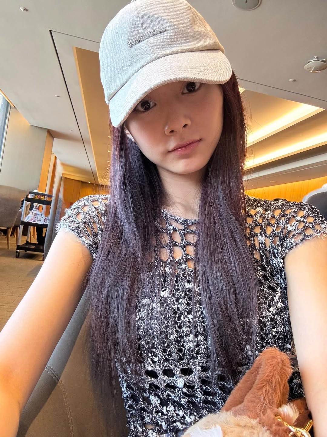 一顆要價五萬元！周子瑜帶火的「柯基包」竟來頭不小！