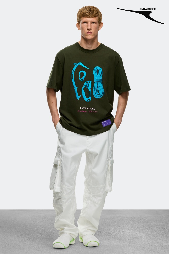 CANADA GOOSE 全新限量 SNOW GOOSE 系列正式發售，高端機能潮流新面貌呈現！