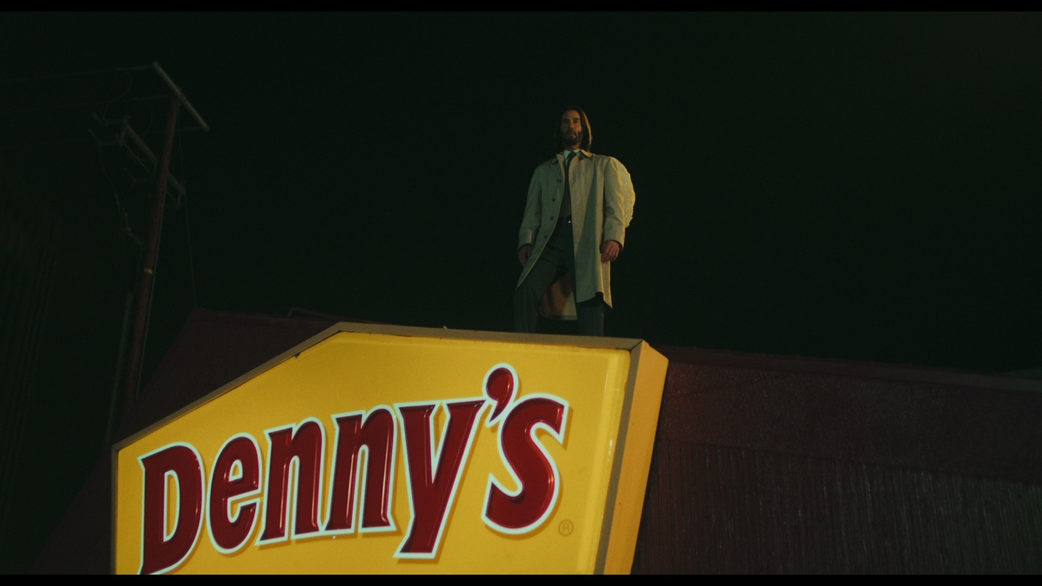 基努李維全新力作《捍衛天使》！這次不拿槍而是化身天使下凡拯救世人！