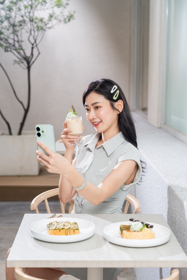 OPPO Reno14「薄荷綠」搶搭2025新潮流帕斯蒂爾風！跨界植物系餐廳推夏日輕食