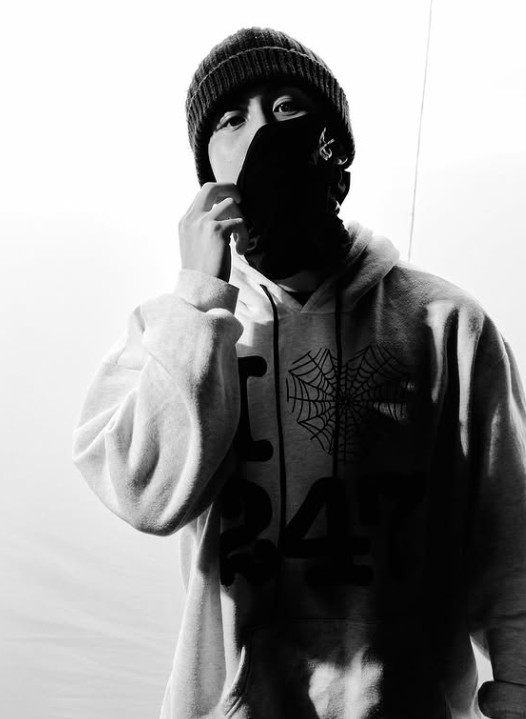 孫安佐又双叒登上版面！自稱現任女友爆料「愛劈腿還是媽寶男」跨海找偽娘約會