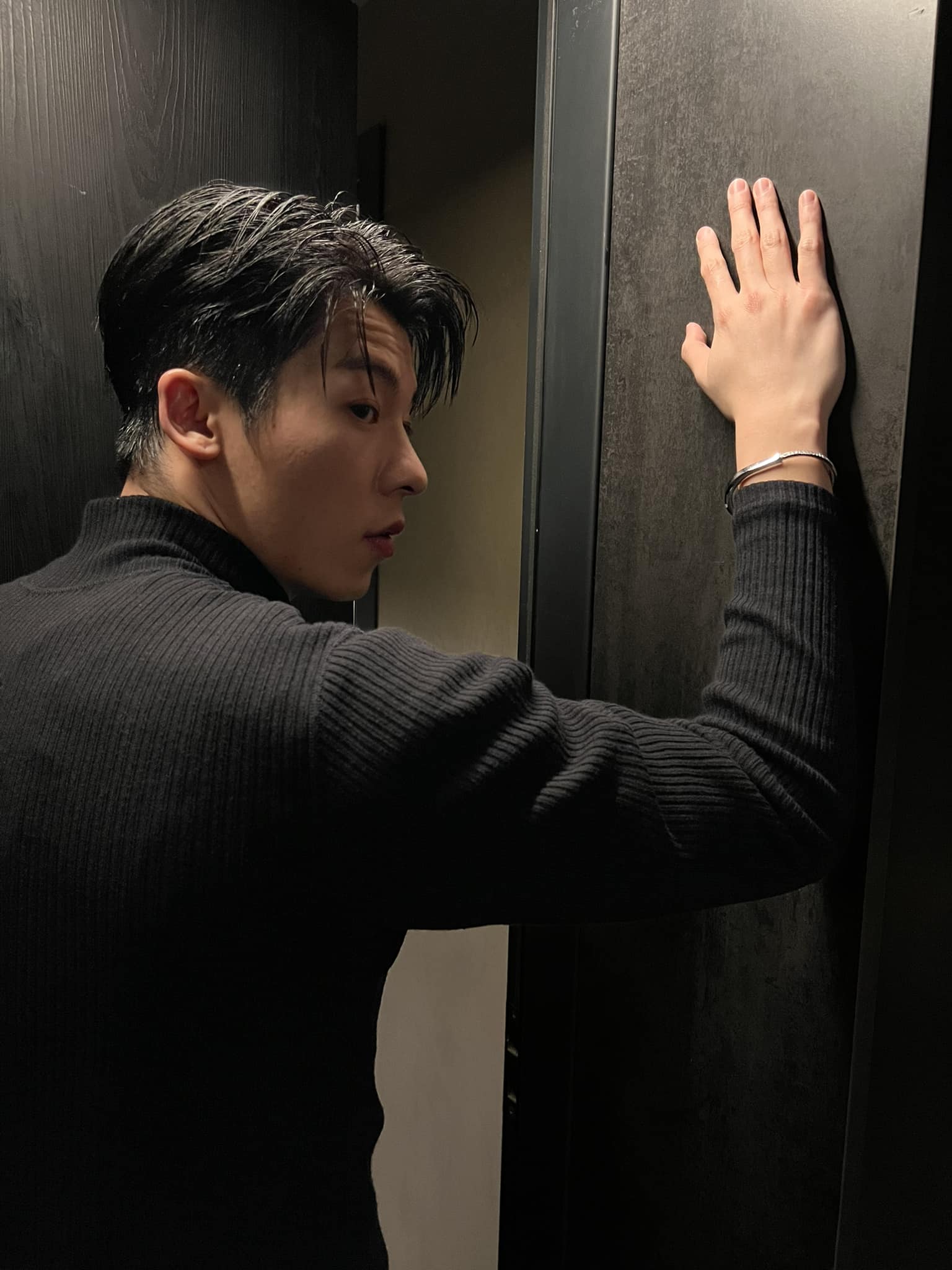 許光漢退伍了！鬆口未來工作計畫，韓國粉絲「跨海探夫」激動落淚　