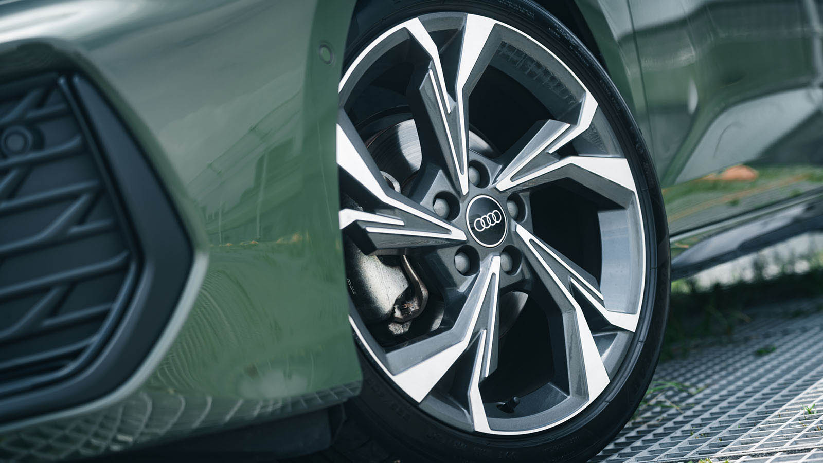 Audi A3 Sportback 35 TFSI S line 運動版-1