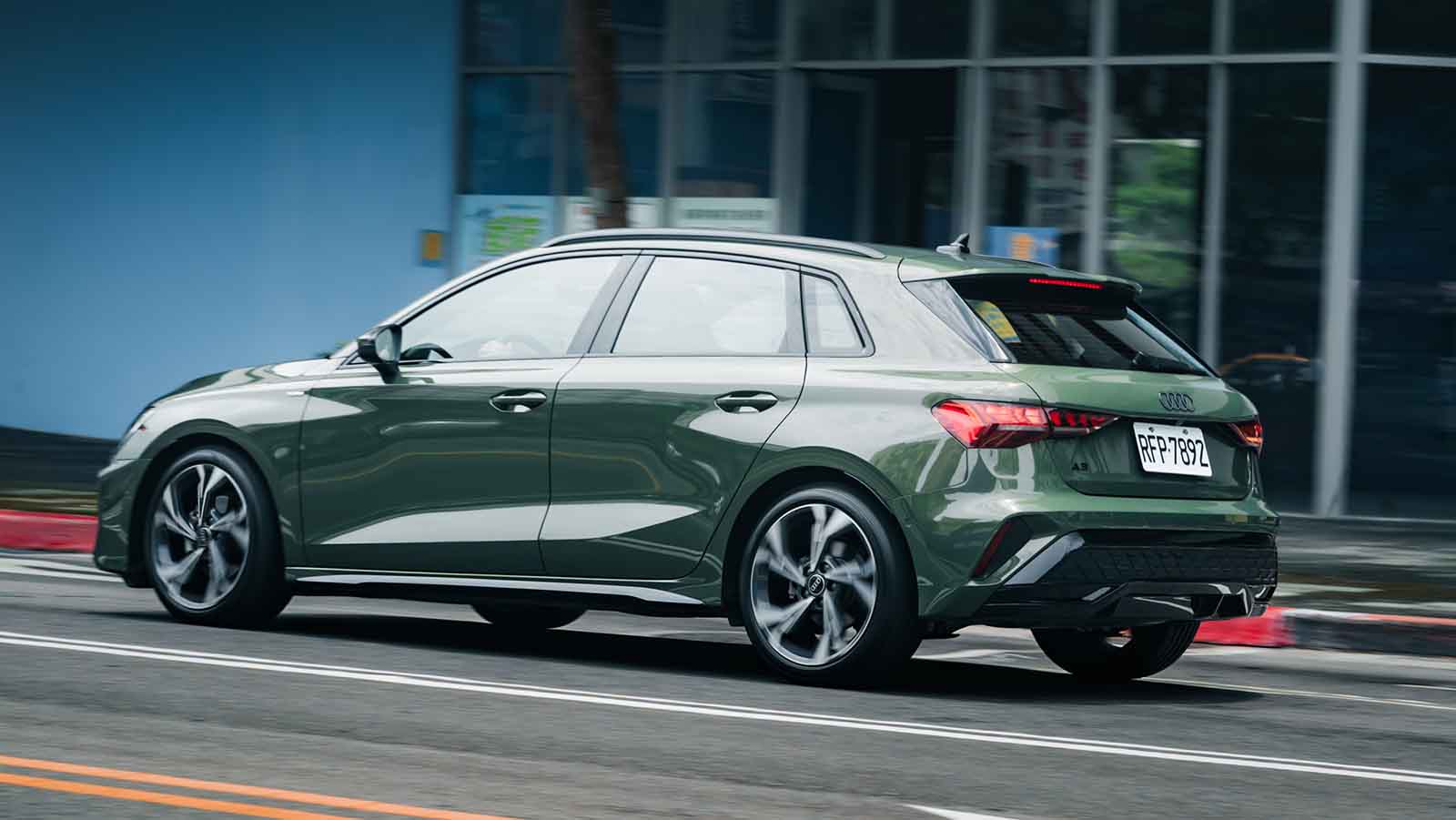 Audi A3 Sportback 35 TFSI S line 運動版-5