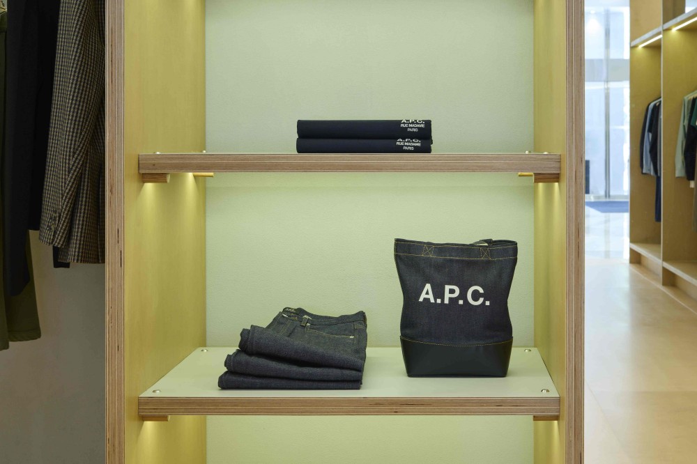 A.P.C. Dream Plaza 形象店盛大開幕！獨家引進 TOUTOU 寵物系列！