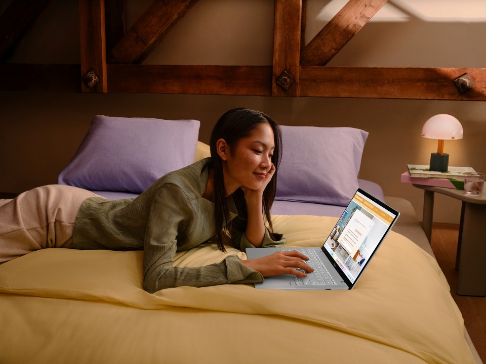 華碩AI開學祭，購買ASUS Vivobook S系列，登錄送NT$2,000電子禮券。