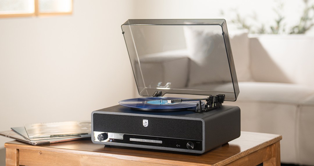 黑膠風潮回歸！PHILIPS 推出百年紀念 TAV3000 黑膠唱片機，顏值高還好上手