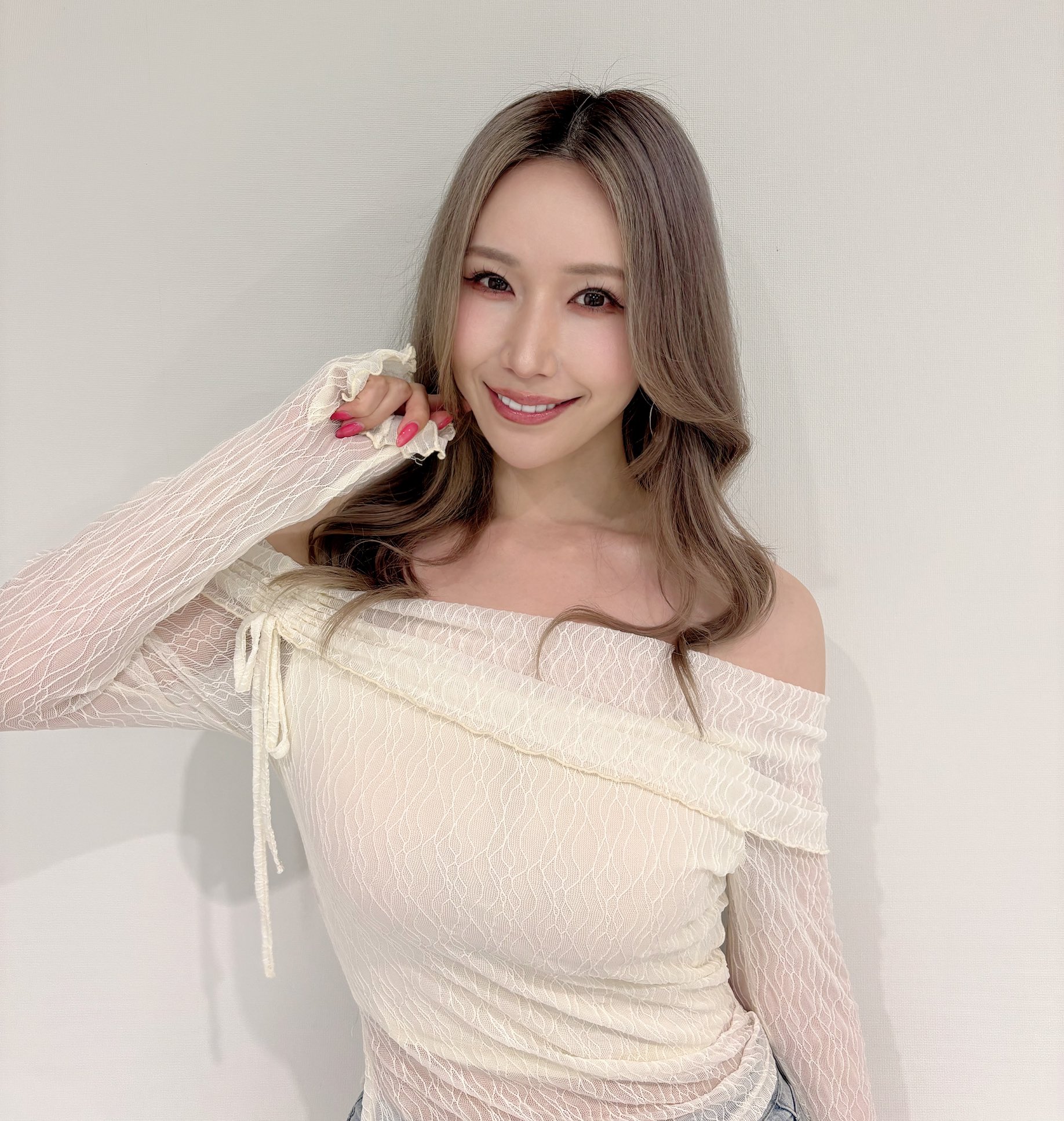 正式道別 18 年青春歲月！佐山愛 正式揭曉 