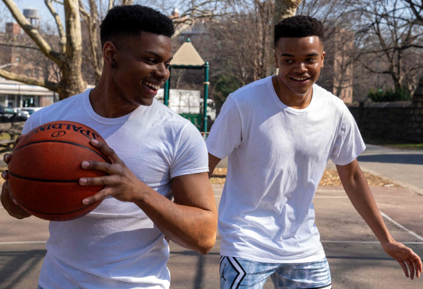 影帝丹佐華盛頓、A$AP Rocky、名導史派克李聯合翻拍黑澤明經典《上流 × 下流》獲爛番茄高分好評！