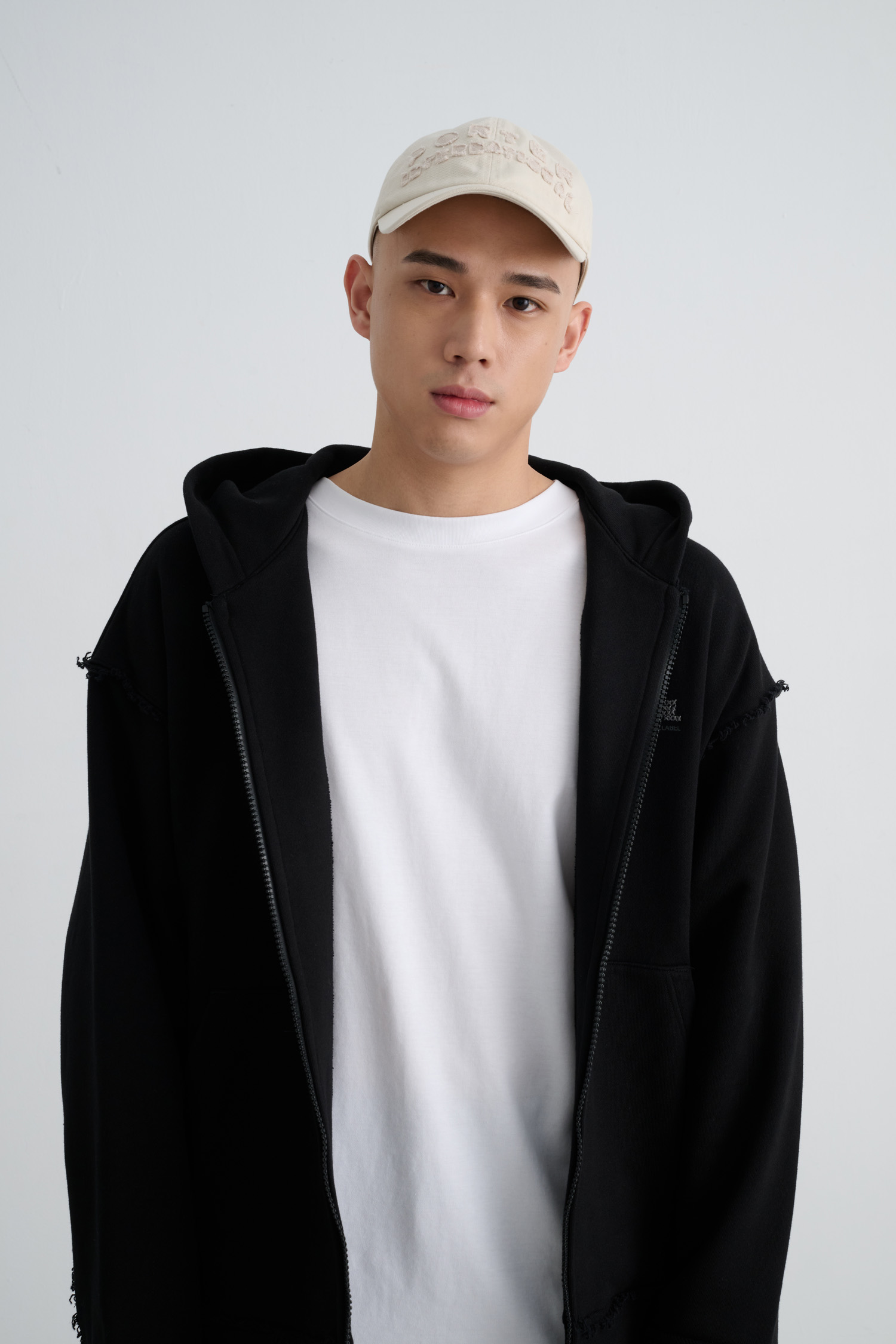 不止於包袋！PORTER INTERNATIONAL 延伸風格可能性－「防曬、舒適、輕盈」以日常配件拓展夏日風潮！