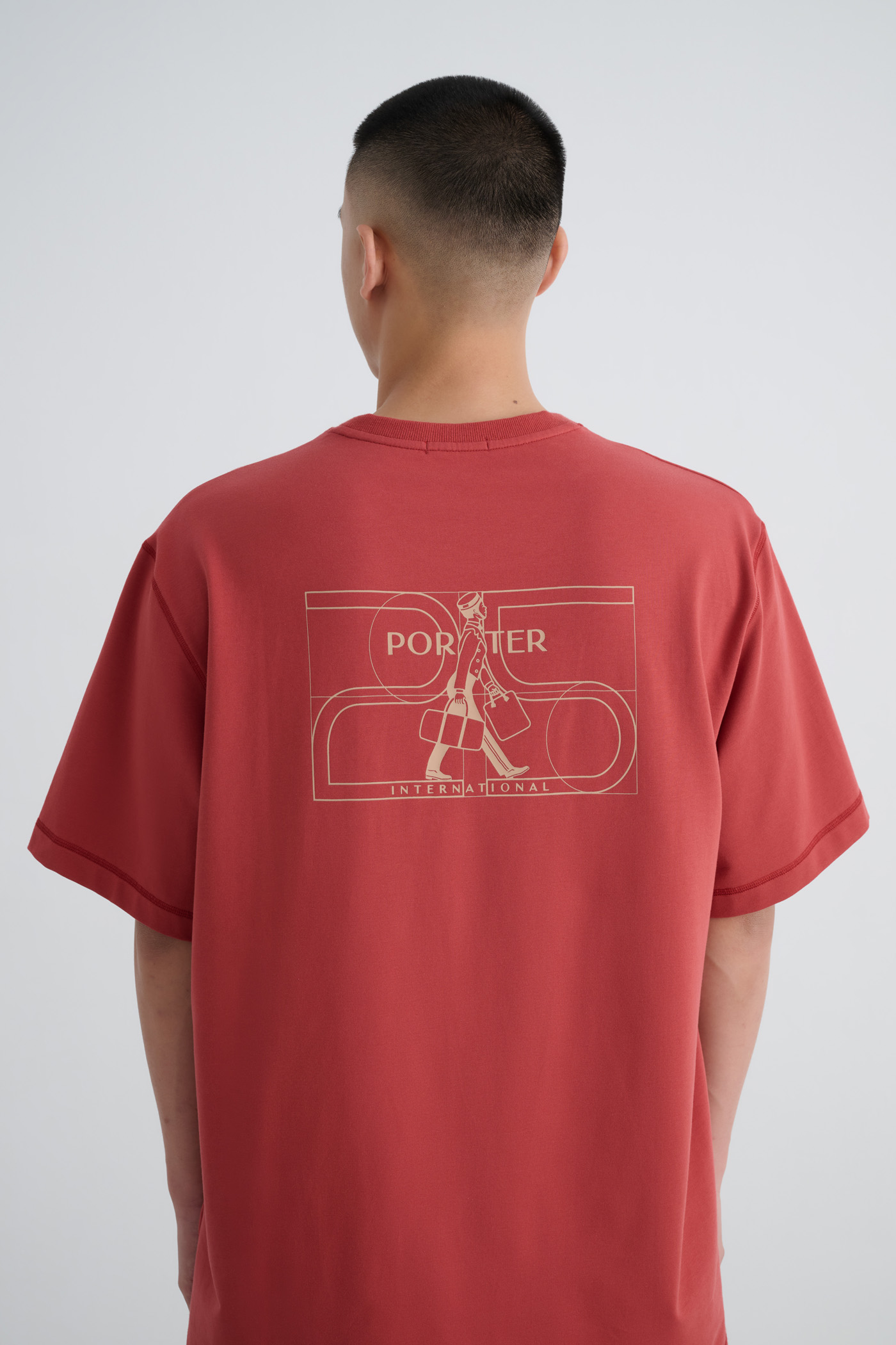 不止於包袋！PORTER INTERNATIONAL 延伸風格可能性－「防曬、舒適、輕盈」以日常配件拓展夏日風潮！