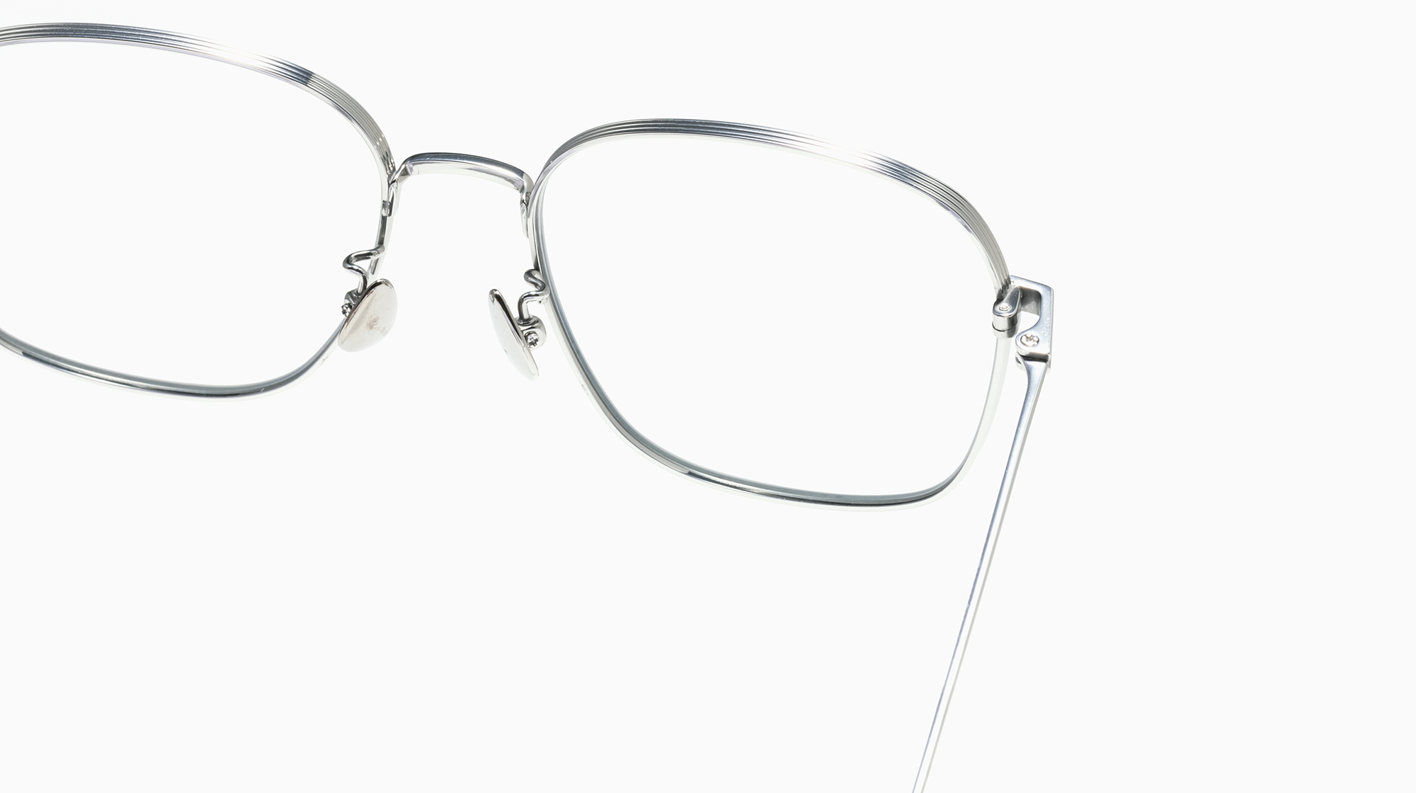 和 JINS 一起定義自我！全新「動感風尚系列」戴出你的時尚穿透力！