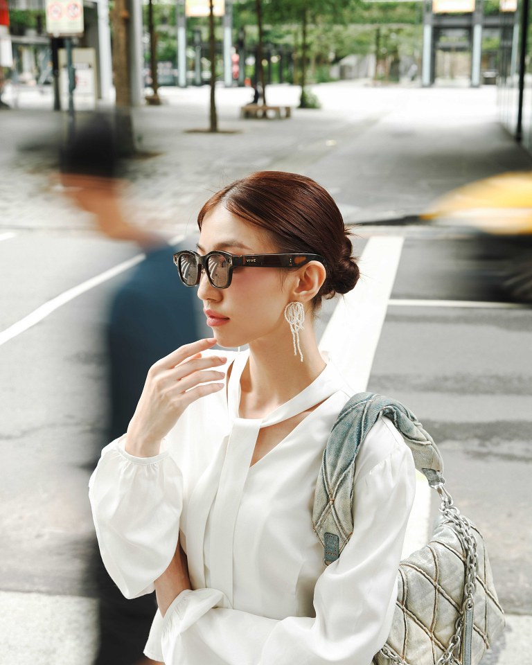 HTC VIVE Eagle 智慧眼鏡