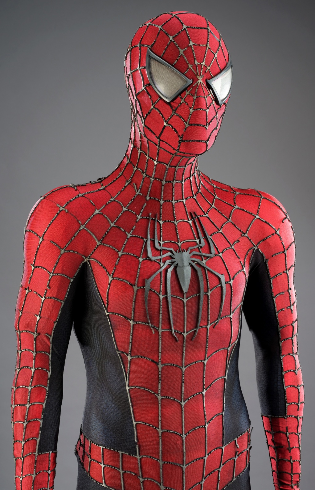 陶比·麥奎爾在《蜘蛛人2》所穿的戰衣將於 9 月 4 日展開拍賣！