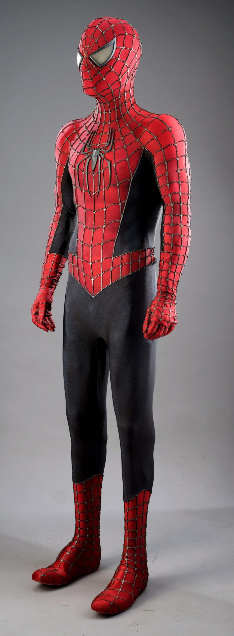 陶比·麥奎爾在《蜘蛛人2》所穿的戰衣將於 9 月 4 日展開拍賣！