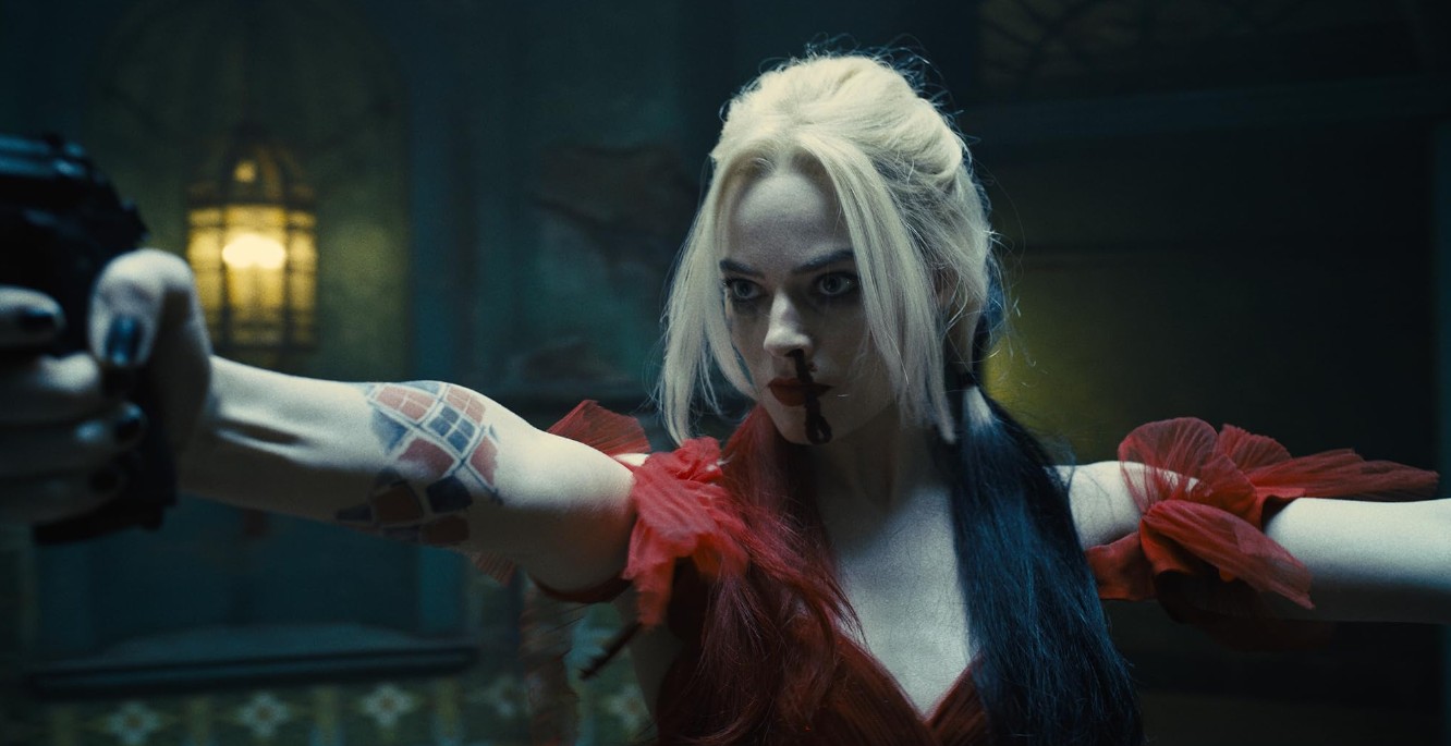 好尷尬！「小丑女」瑪格羅比被當作無名網紅　還被要求只能在戶外座