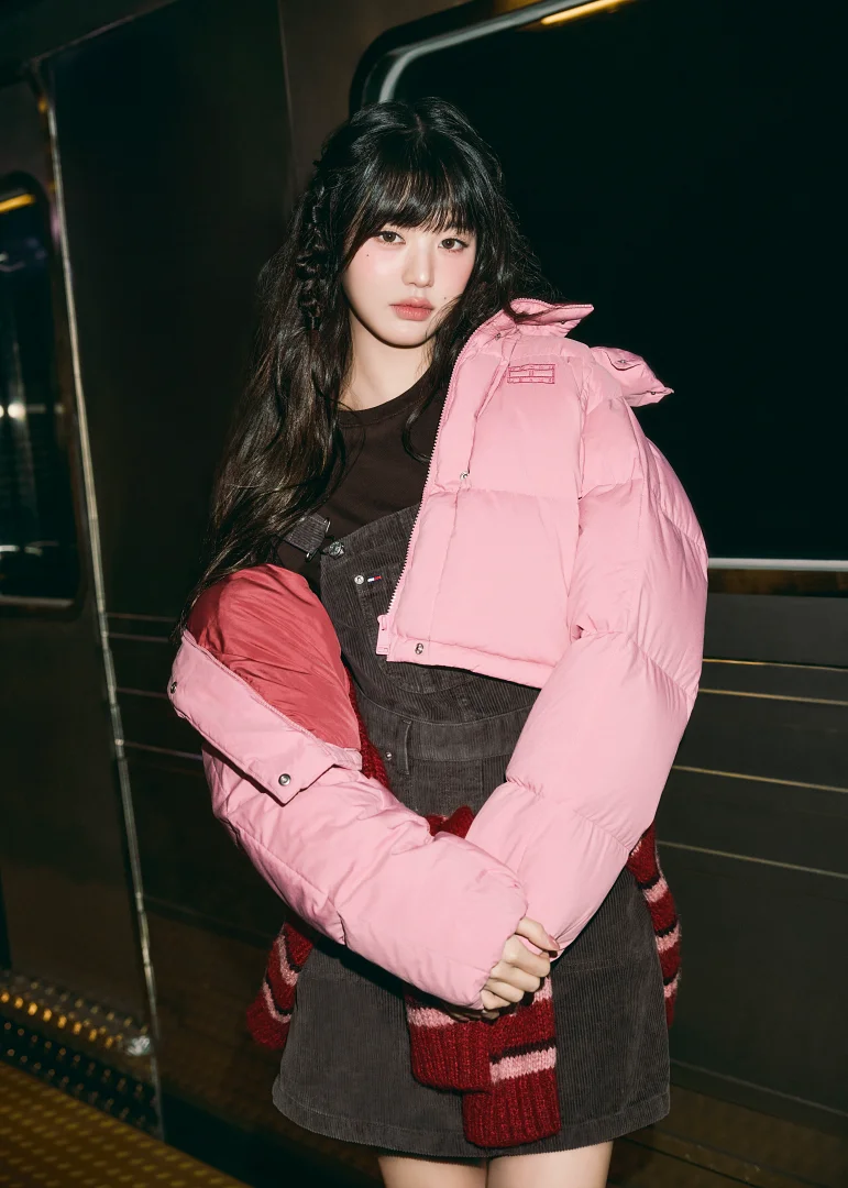 張員瑛演繹紐約酷感！TOMMY JEANS 2025 秋季形象廣告登場