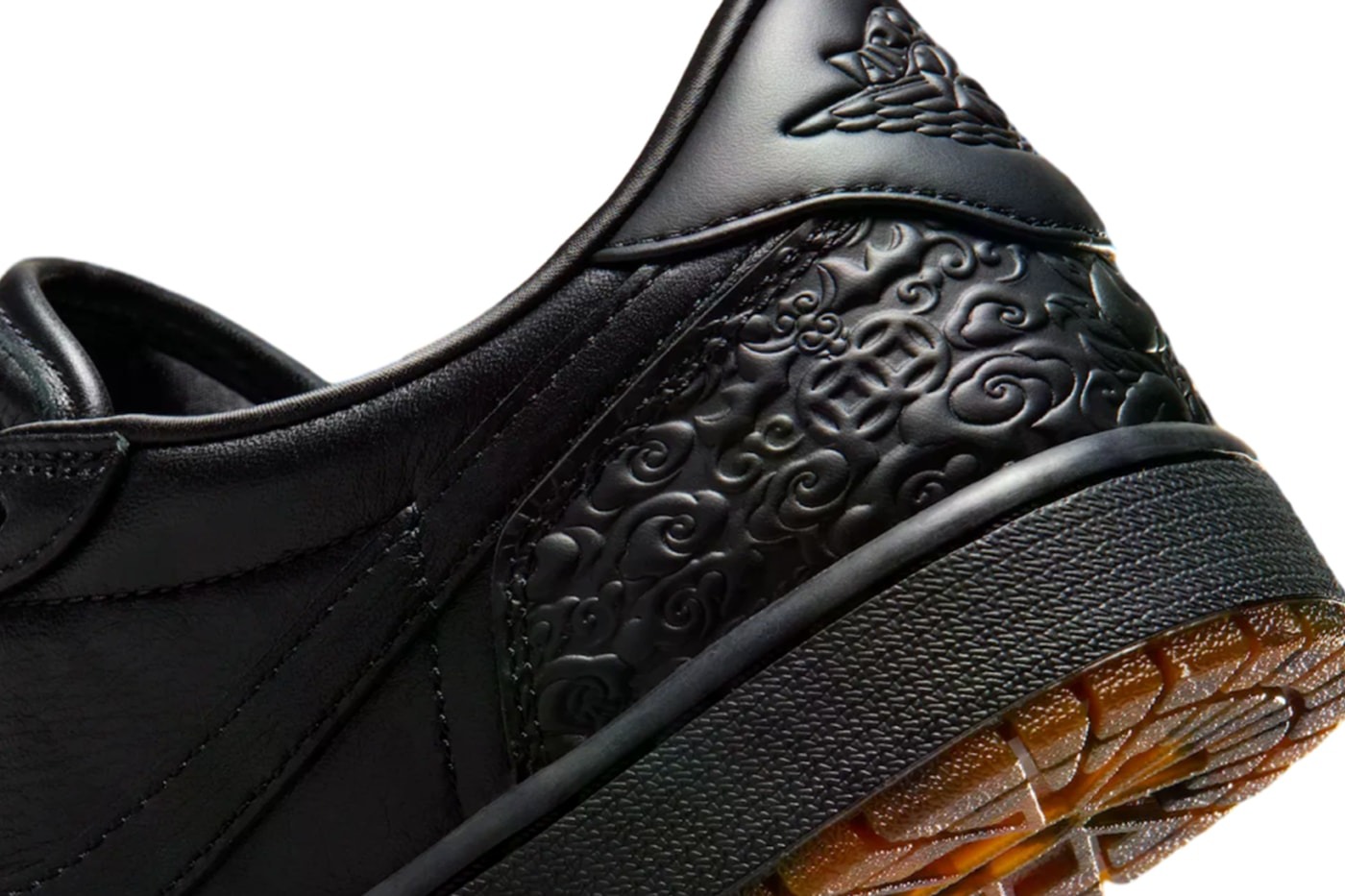 帝王之相！Air Jordan 1 Low OG 全新配色「玄武」霸氣登場