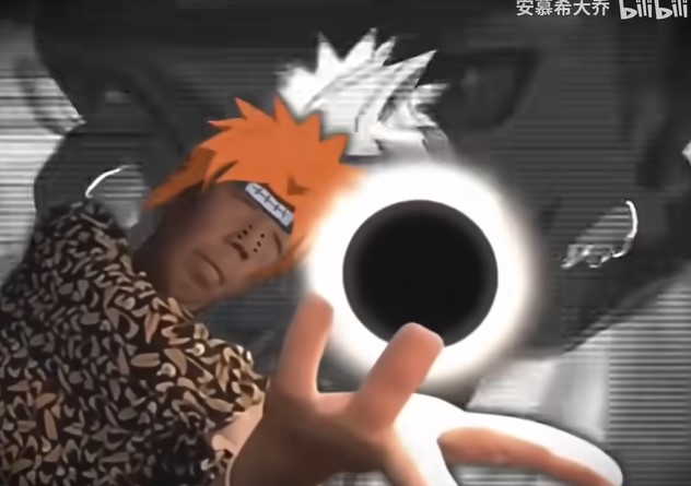 中國老奶奶考駕照「超中二打方向盤」姿勢爆紅，成為新一代萬用迷因