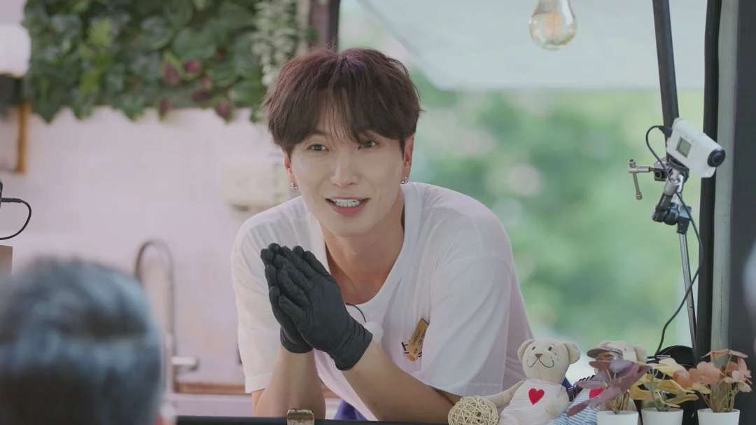 韓星第一人！SJ隊長利特入圍金鐘60節目主持人獎曬星星慶祝、E.L.F. 敲碗等見面