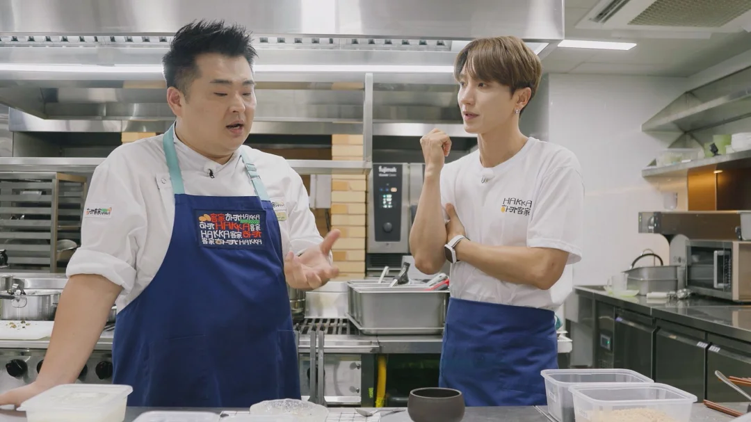 韓星第一人！SJ隊長利特入圍金鐘60節目主持人獎曬星星慶祝、E.L.F. 敲碗等見面